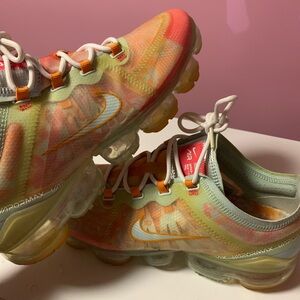 Nike Womans VaporMax Multicolor Shoes